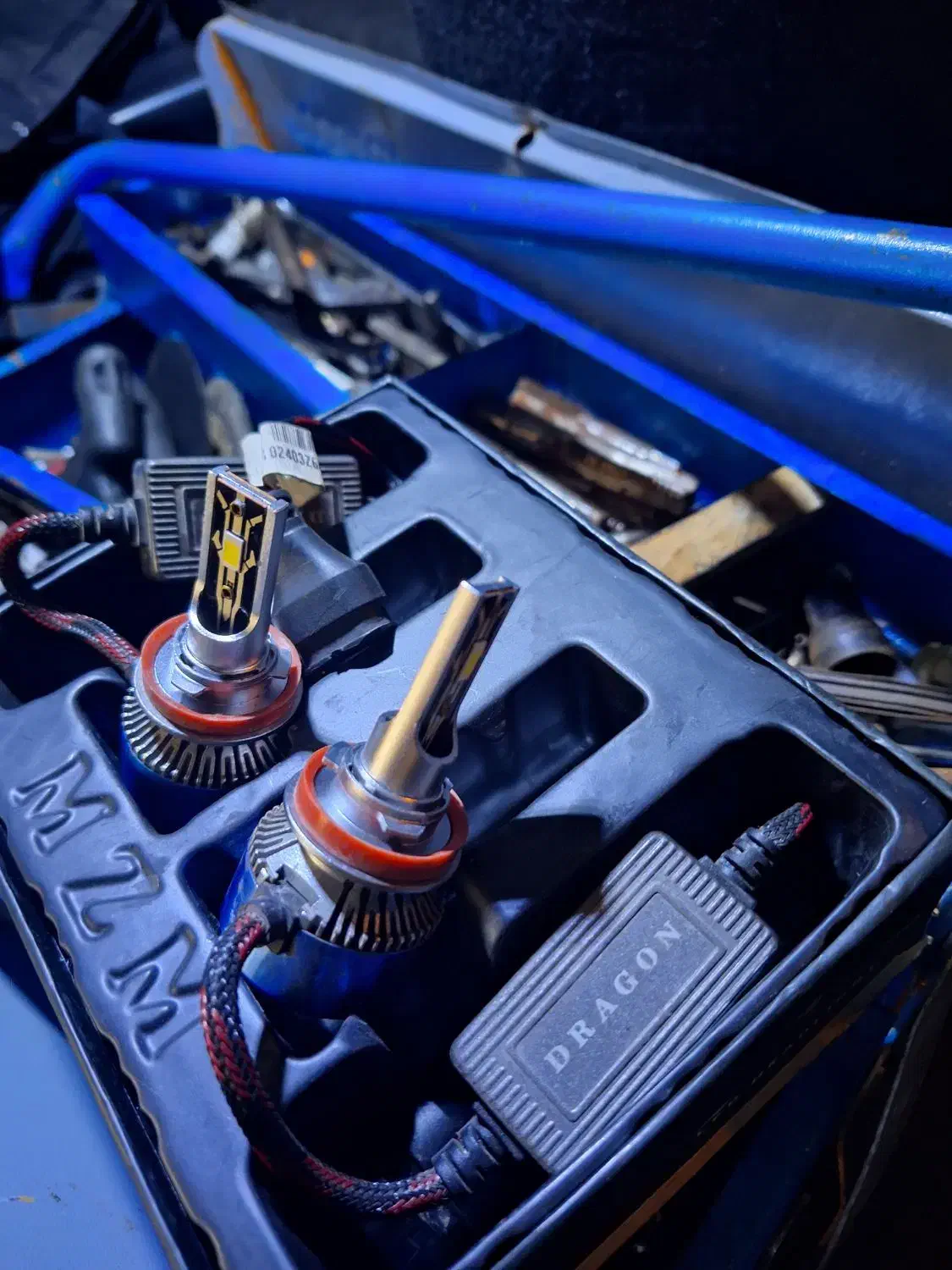 لامپ هدلایت فروشی|قطعات یدکی و لوازم جانبی|رشت, لاکان|دیوار