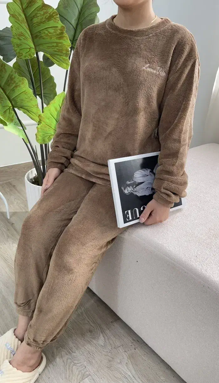 شومیز پری|لباس|قم, ولیعصر|دیوار