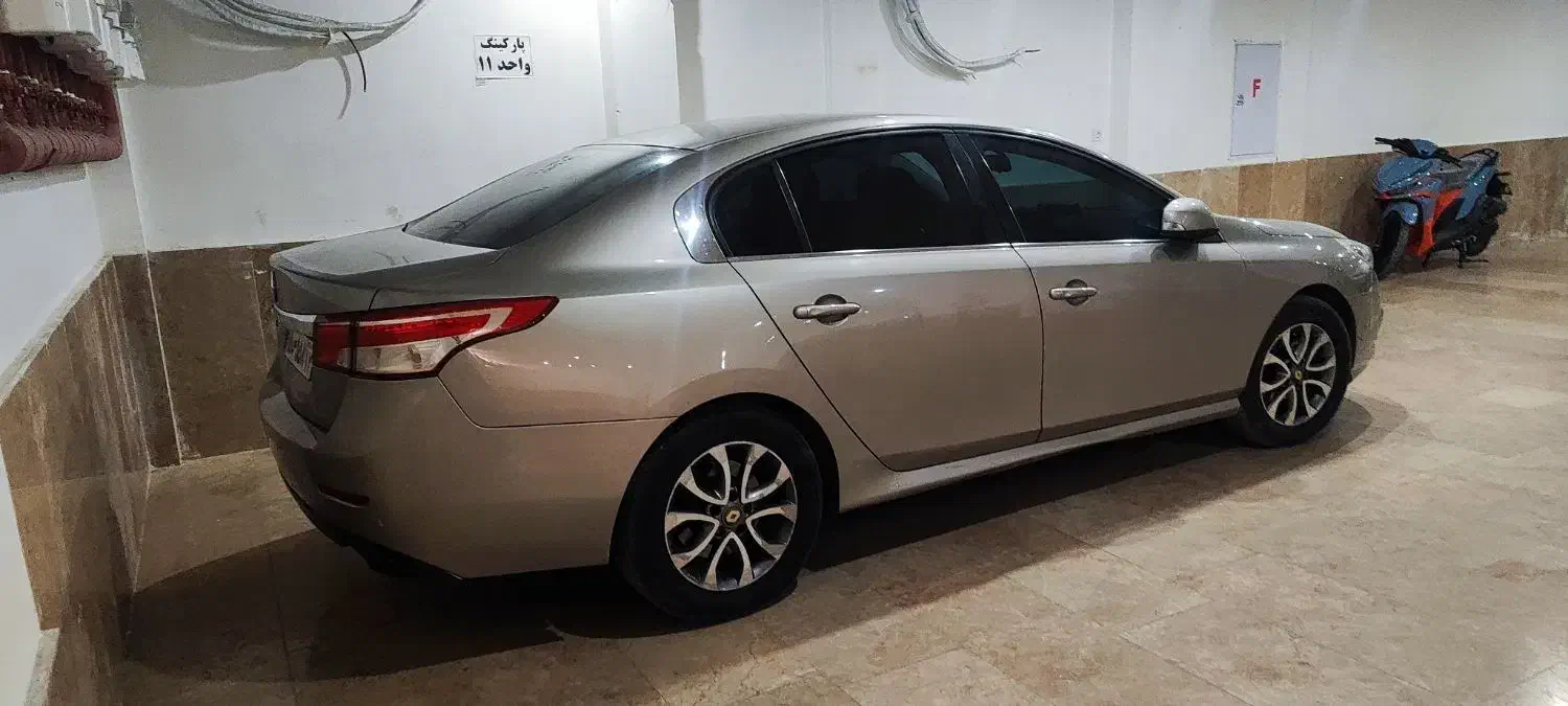 رنو سفران ۲۰۰۰|خودرو سواری و وانت|مشهد, فاطمیه|دیوار