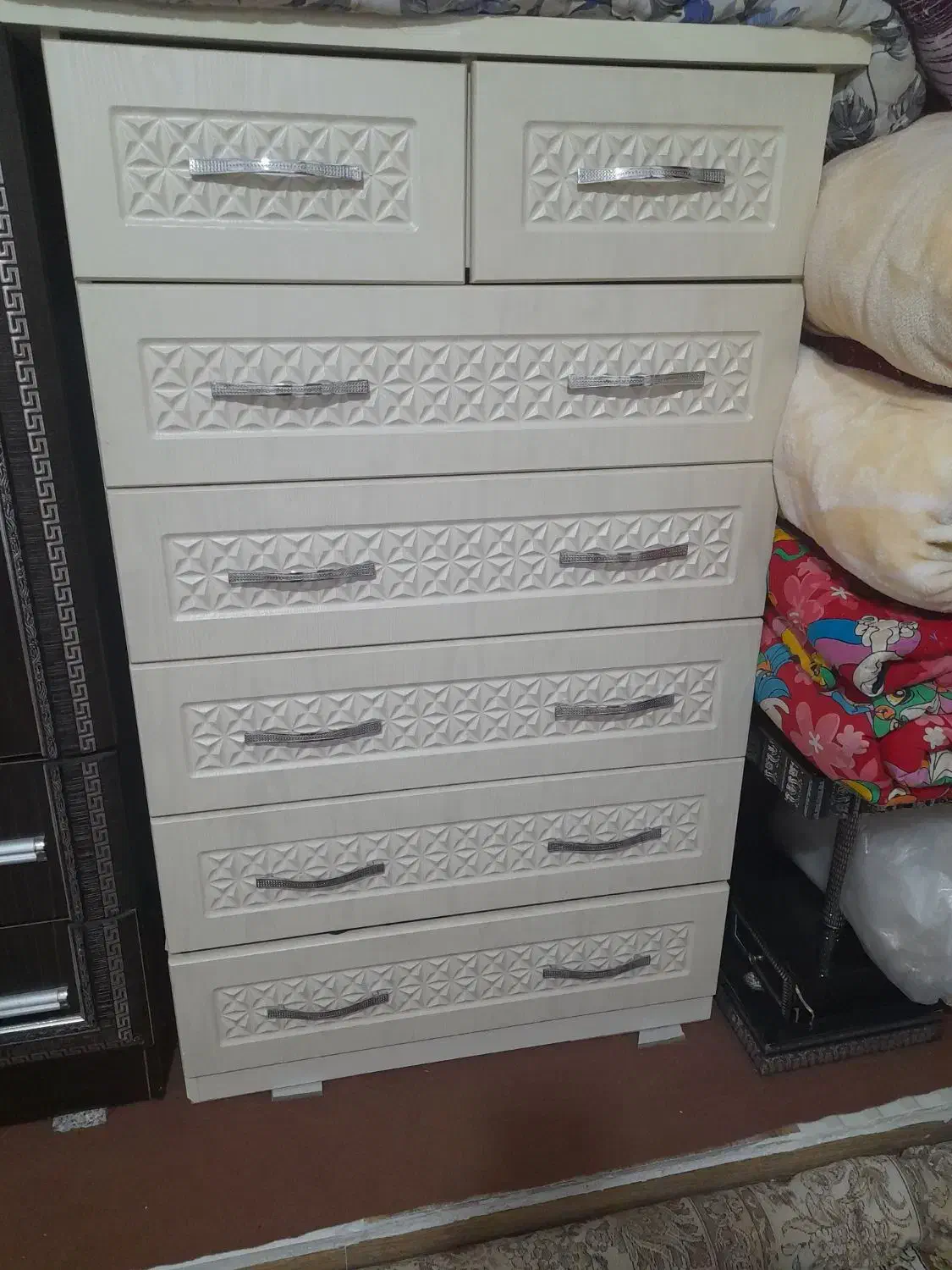 دراورسالم ونو|جاکفشی، کمد، دراور|قیدار, |دیوار