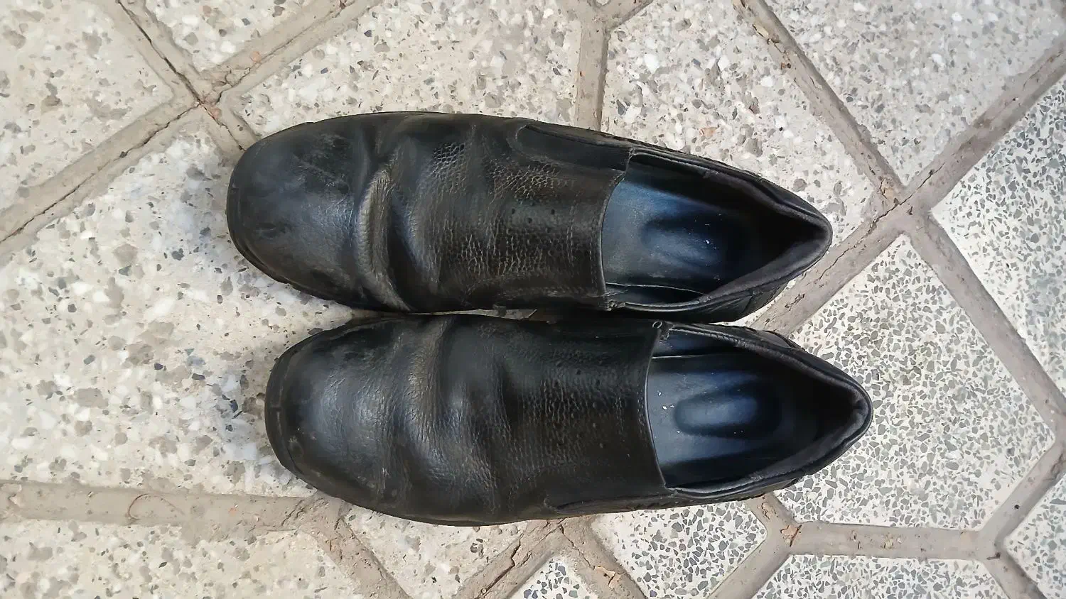 کفش|کیف، کفش، کمربند|اصفهان, کردآباد|دیوار