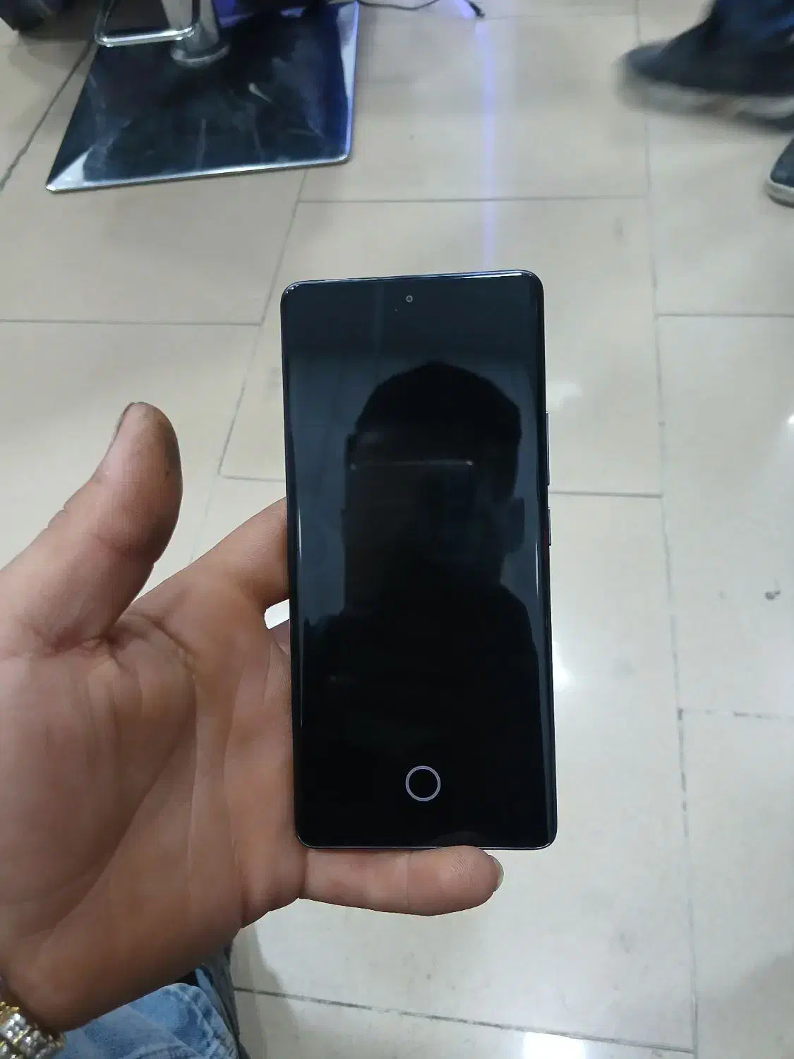 نوت 14 پرو|موبایل|قم, نیروگاه|دیوار