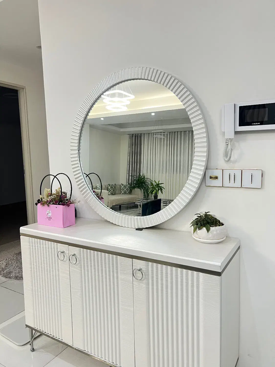 آینه کنسول|بوفه، ویترین، کنسول|کرج, کوی امامیه|دیوار