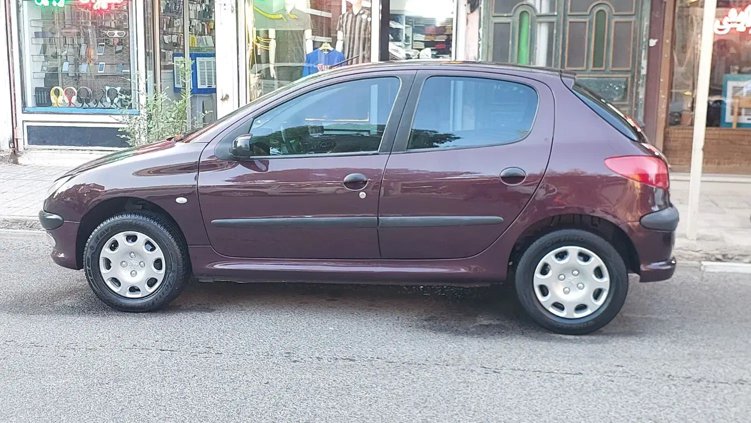 ۲۰۶ تیپ ۲ در حد درجه یک بدون کوچیک ترین صدا|خودرو سواری و وانت|زاوه, |دیوار