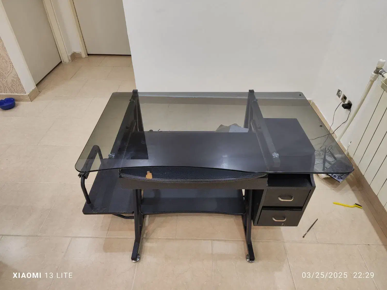 میز کامپیوتر|میز تحریر و کامپیوتر|رشت, کوی مهر|دیوار