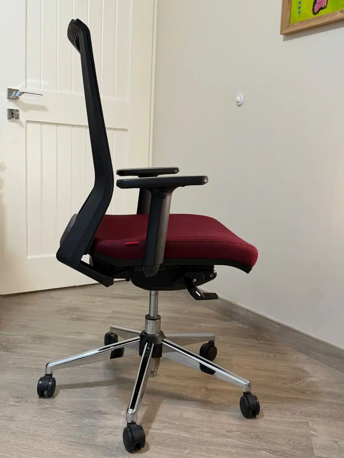 صندلی اداری ارگونومیک نیلپر نو نو|دفتر کار|گرگان, |دیوار