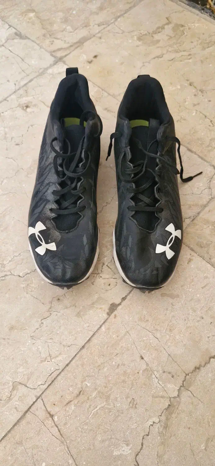 کفش فوتبال|کیف، کفش، کمربند|کاشان, فاز ۲ ناجی آباد|دیوار