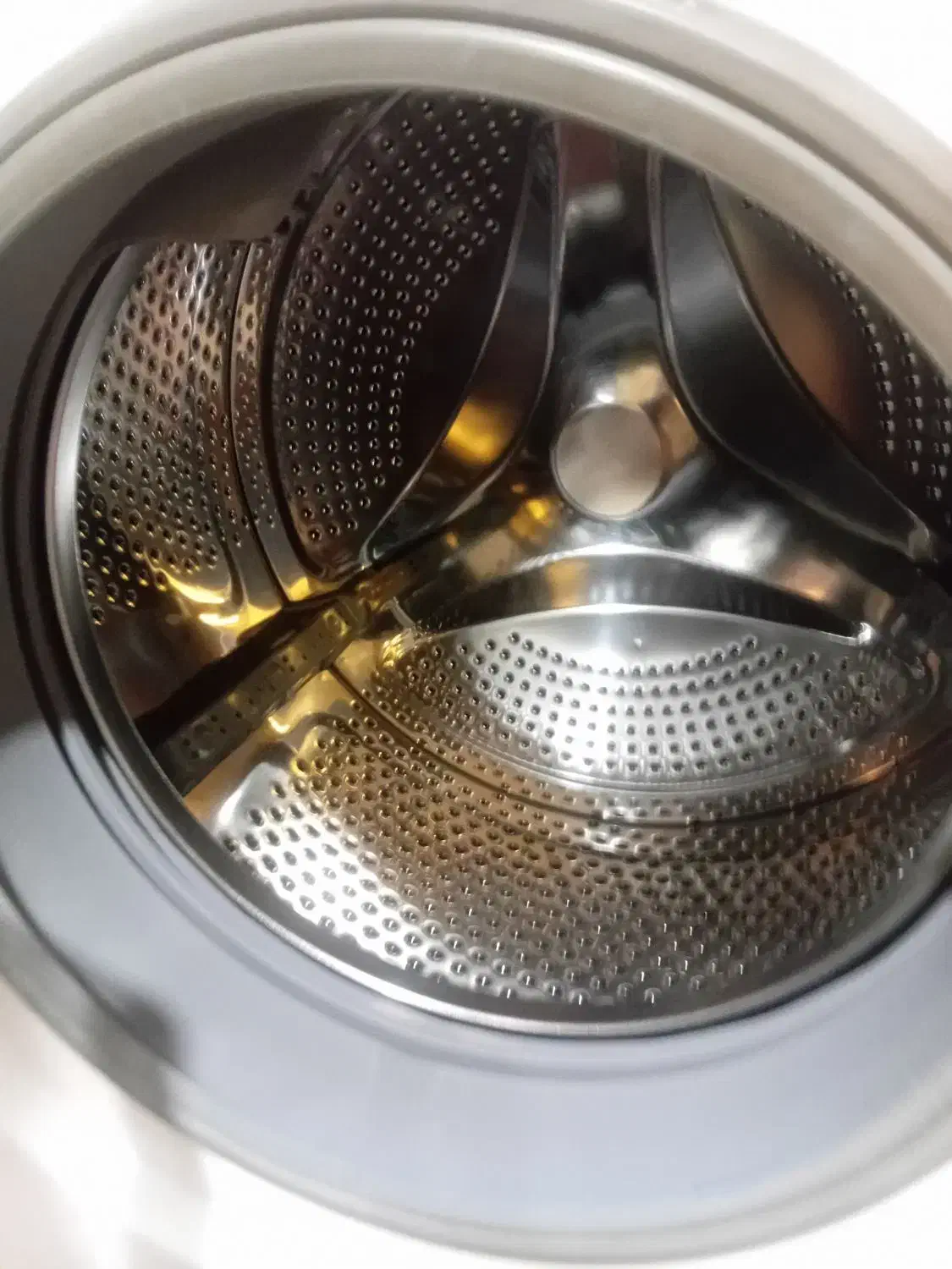 ماشین لباسشویی فولام ۸کیلویی (المان)|ماشین لباسشویی و خشککن لباس|صدرا-فارس, فاز ۱|دیوار