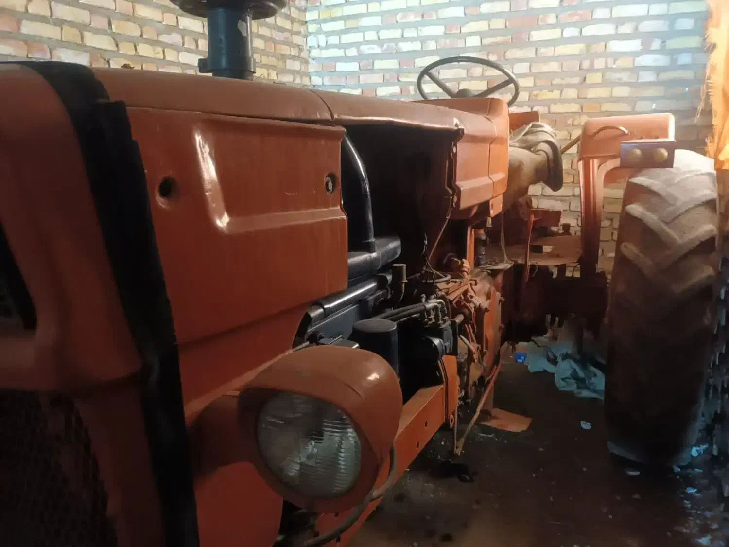 تراکتور رومانی مدل ۶۰|ماشین‌آلات صنعتی|زنجانرود, |دیوار