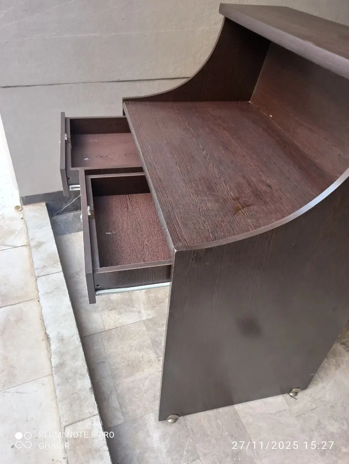 میز تحریر لاوی|میز تحریر و کامپیوتر|تهران, سازمان برنامه جنوبی|دیوار