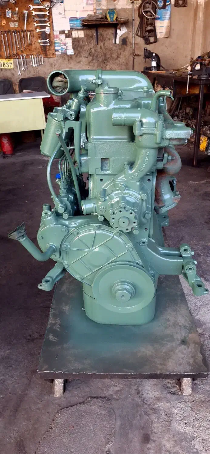 موتور خاور مینی بوس بنز|قطعات یدکی و لوازم جانبی|ورامین, شهرک فجر|دیوار