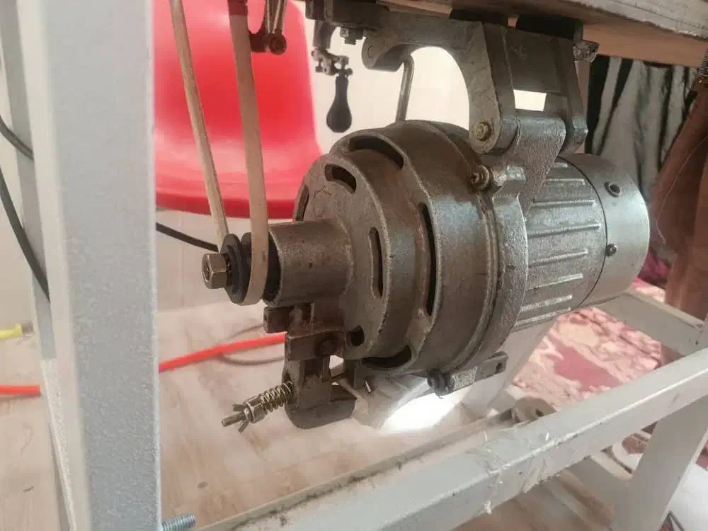 موتور چرخ خیاطی راسته دوز|چرخ خیاطی و ریسندگی|زابل, |دیوار