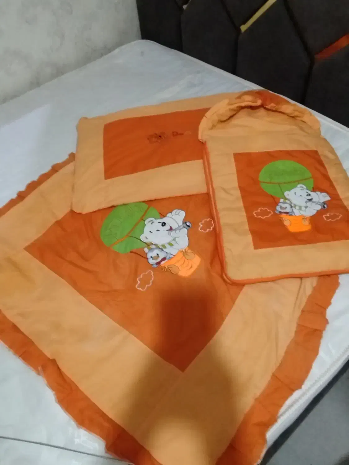 سه تیکه پتو نوزادی|رختخواب، بالش، پتو|ساوه, |دیوار