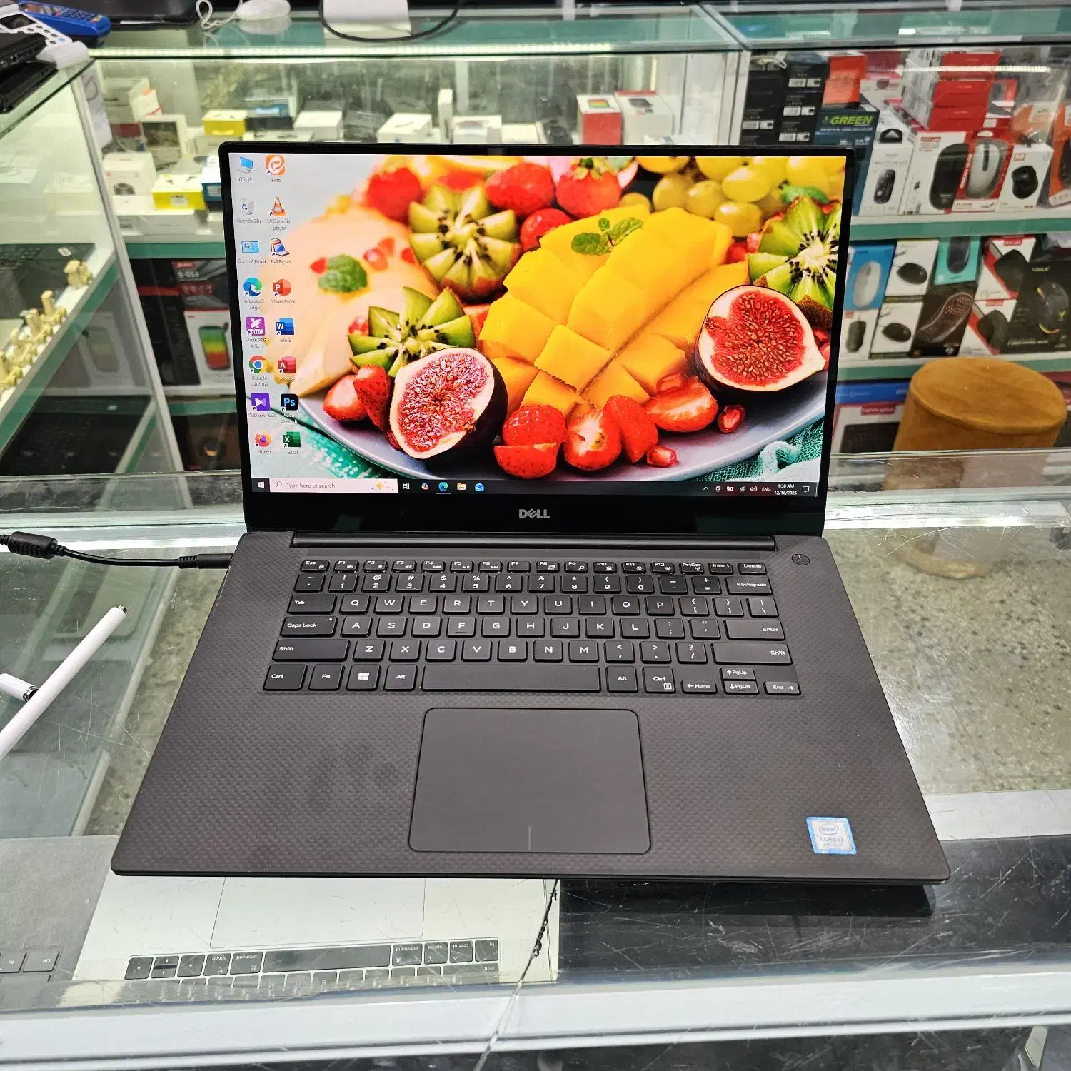 لپتاپ DELL گیمینگ با صفحه 4K تاچ و گرافیک ۴ خاص|رایانه همراه|یاسوج, |دیوار