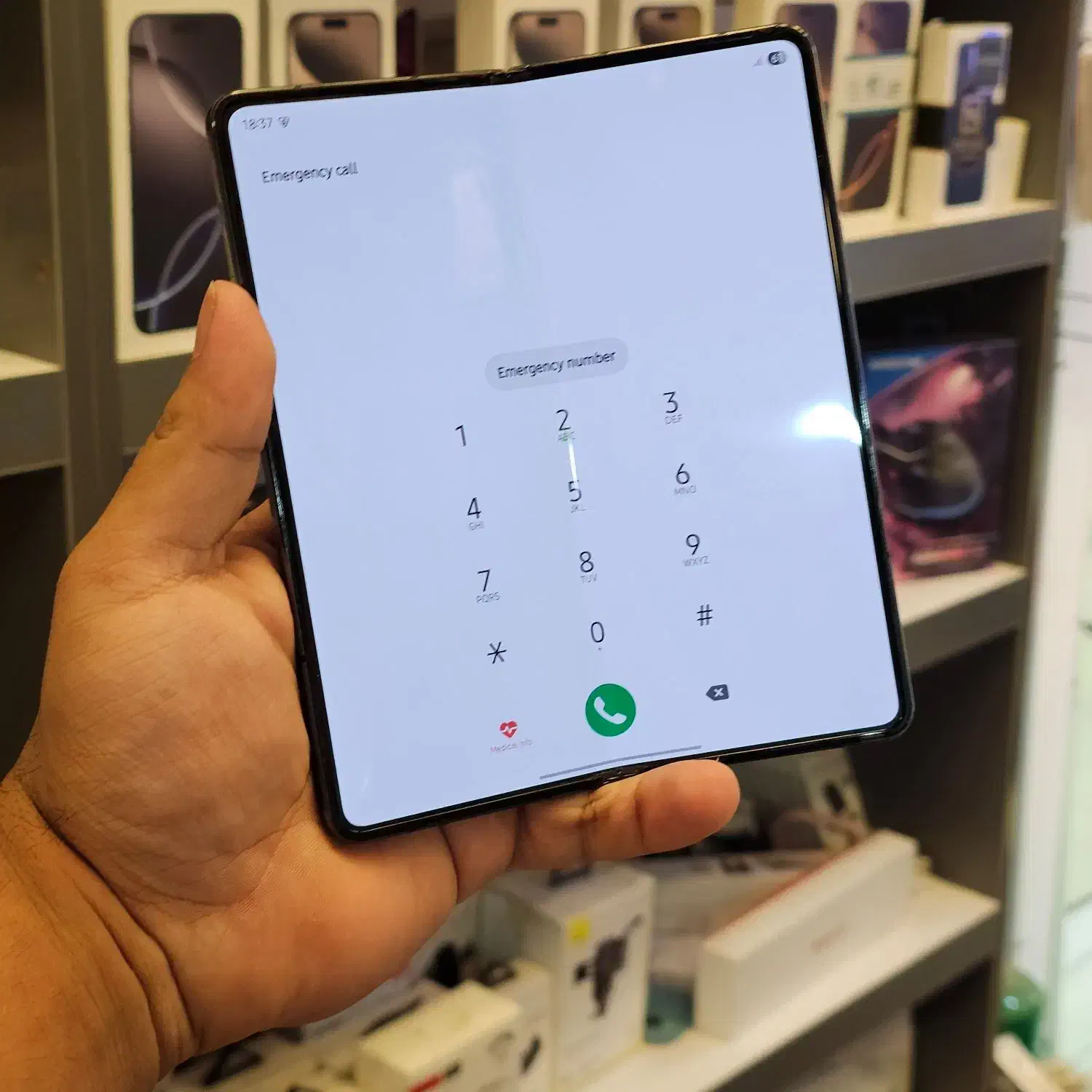 Galaxy Z Fold 4 256GB رم 12  زیر قیمت بازار|موبایل|کرج, گوهردشت|دیوار