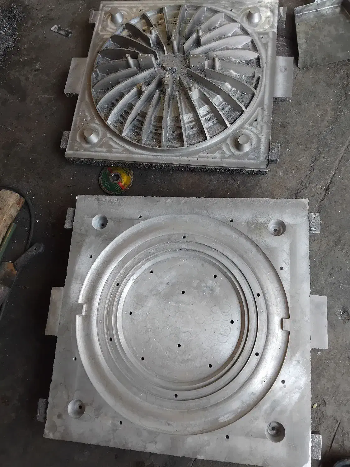 مدلسازی و قالب سازی ریژه(قالب ریخته گری.فرزcnc)|خدمات پیشه و مهارت|نجف‌آباد, شهرک صنعتی منتظریه|دیوار