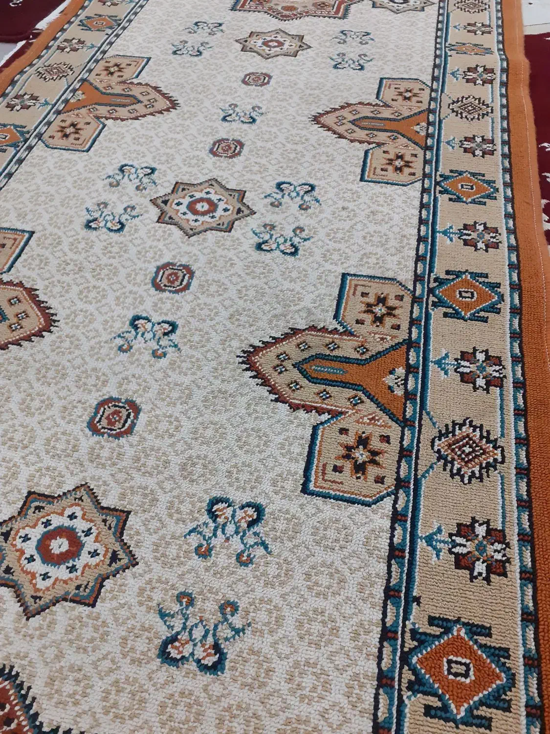 گلیم فرش یا کناره زیبا و تمیز|گلیم، جاجیم، گبه|قم, زنبیل آباد|دیوار