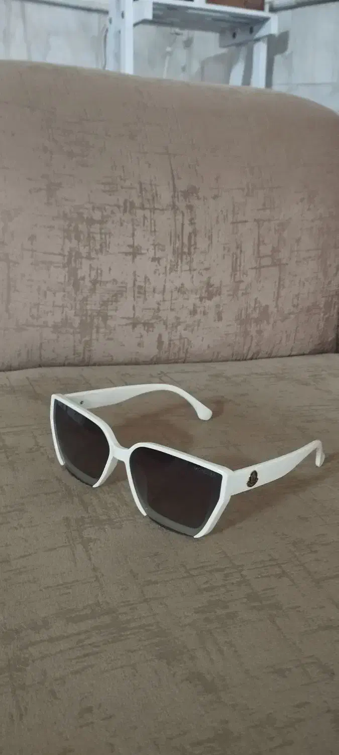 عینک آفتابی|زیورآلات و اکسسوری|نیشابور, محله میدان باغات|دیوار