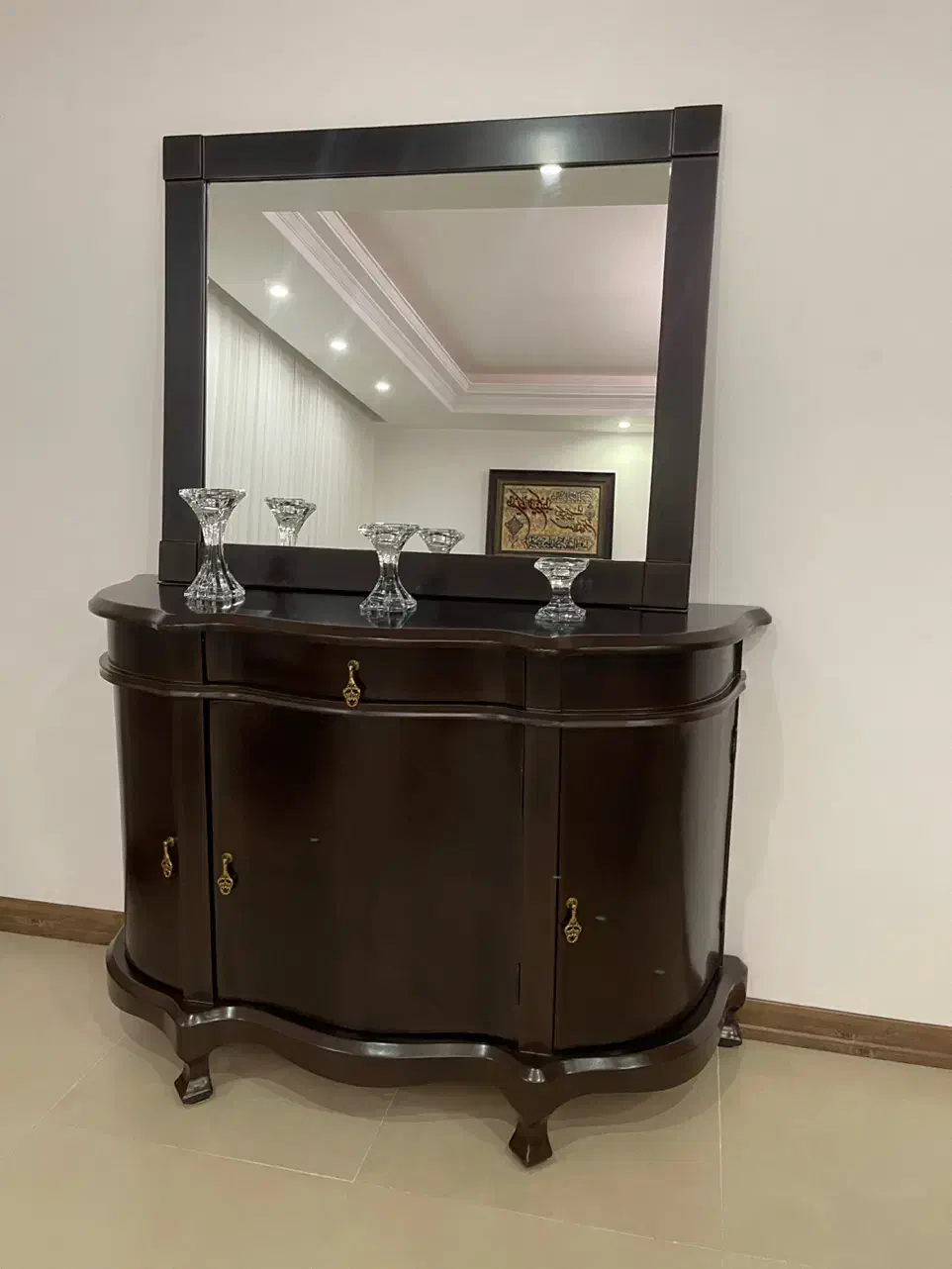 کنسول وآینه|بوفه، ویترین، کنسول|قم, انسجام|دیوار