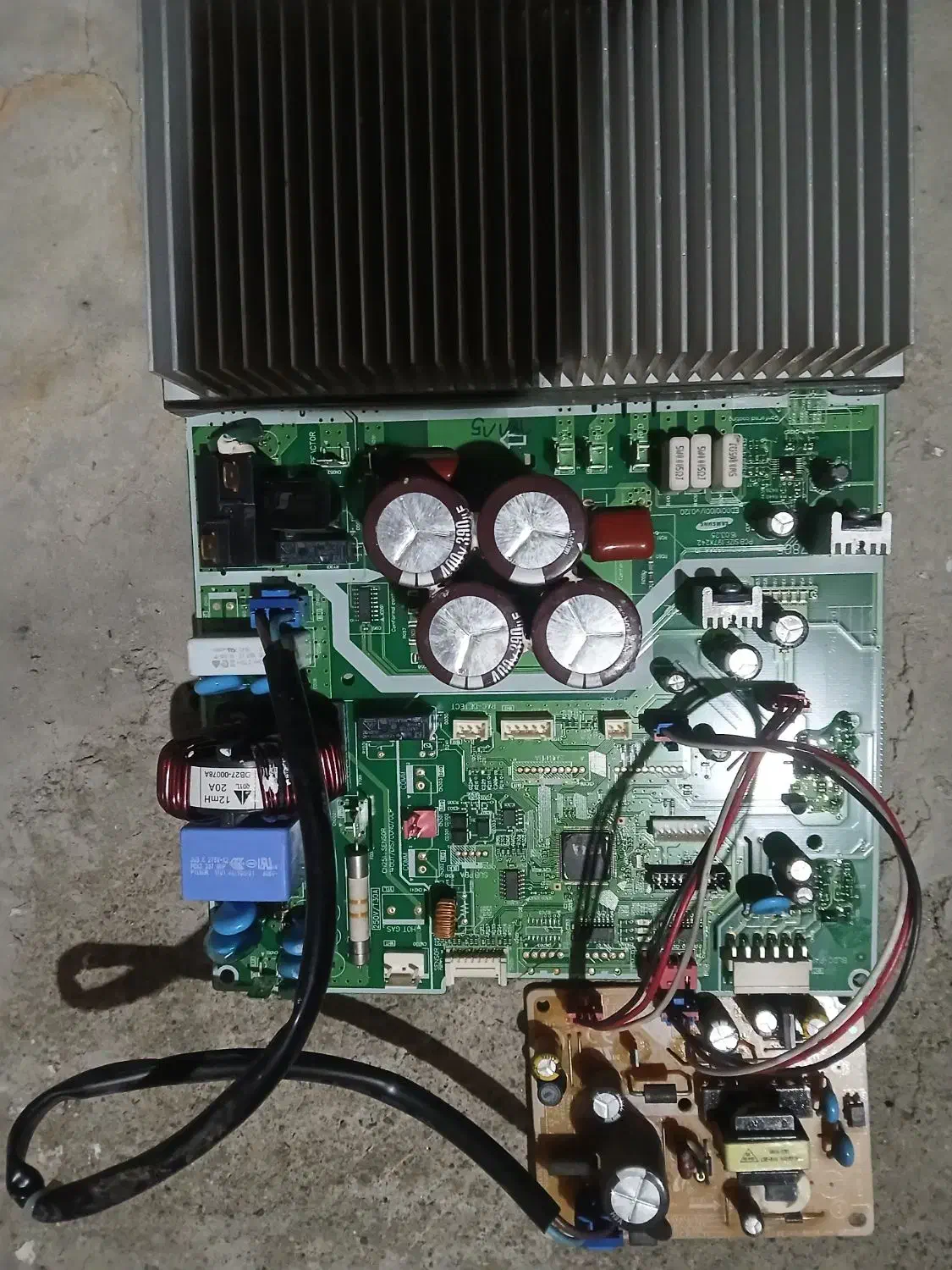 بردوفن کولرگازی سامسونگ ۲۴۰۰۰|کولر گازی و فن‌کوئل|بیلوار, |دیوار