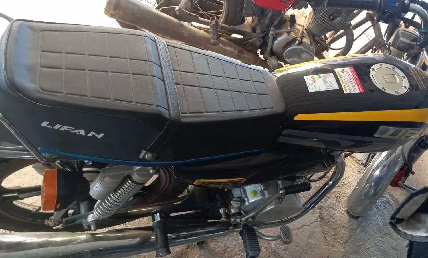فروش موتور لیفان ۱۲۵ استارتی ریموت دار مدل ۱۴۰۴|موتورسیکلت|اراک, |دیوار