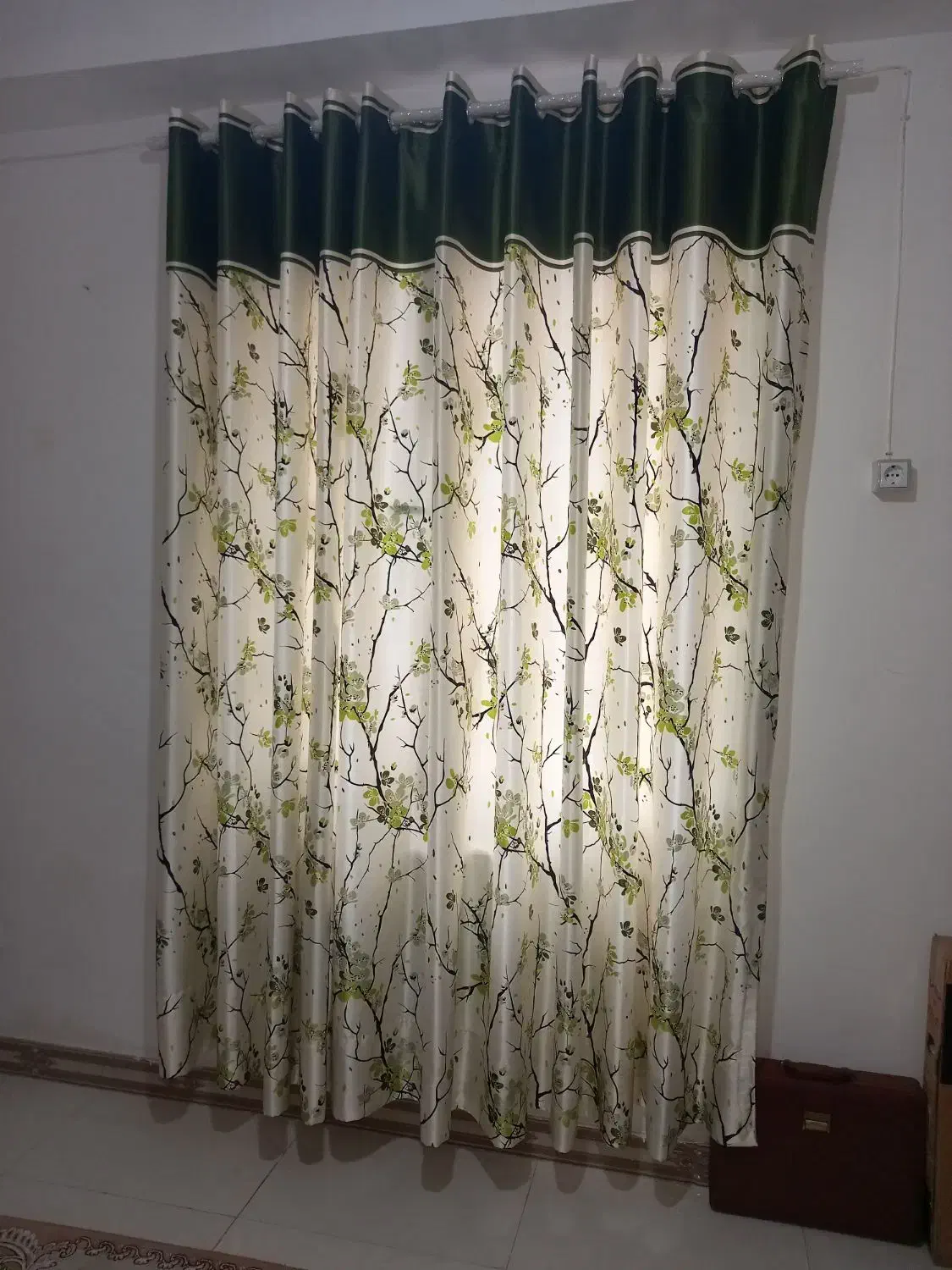 پرده ساتن طرحدار|پرده، رانر، رومیزی|رشت, کوی مهر|دیوار