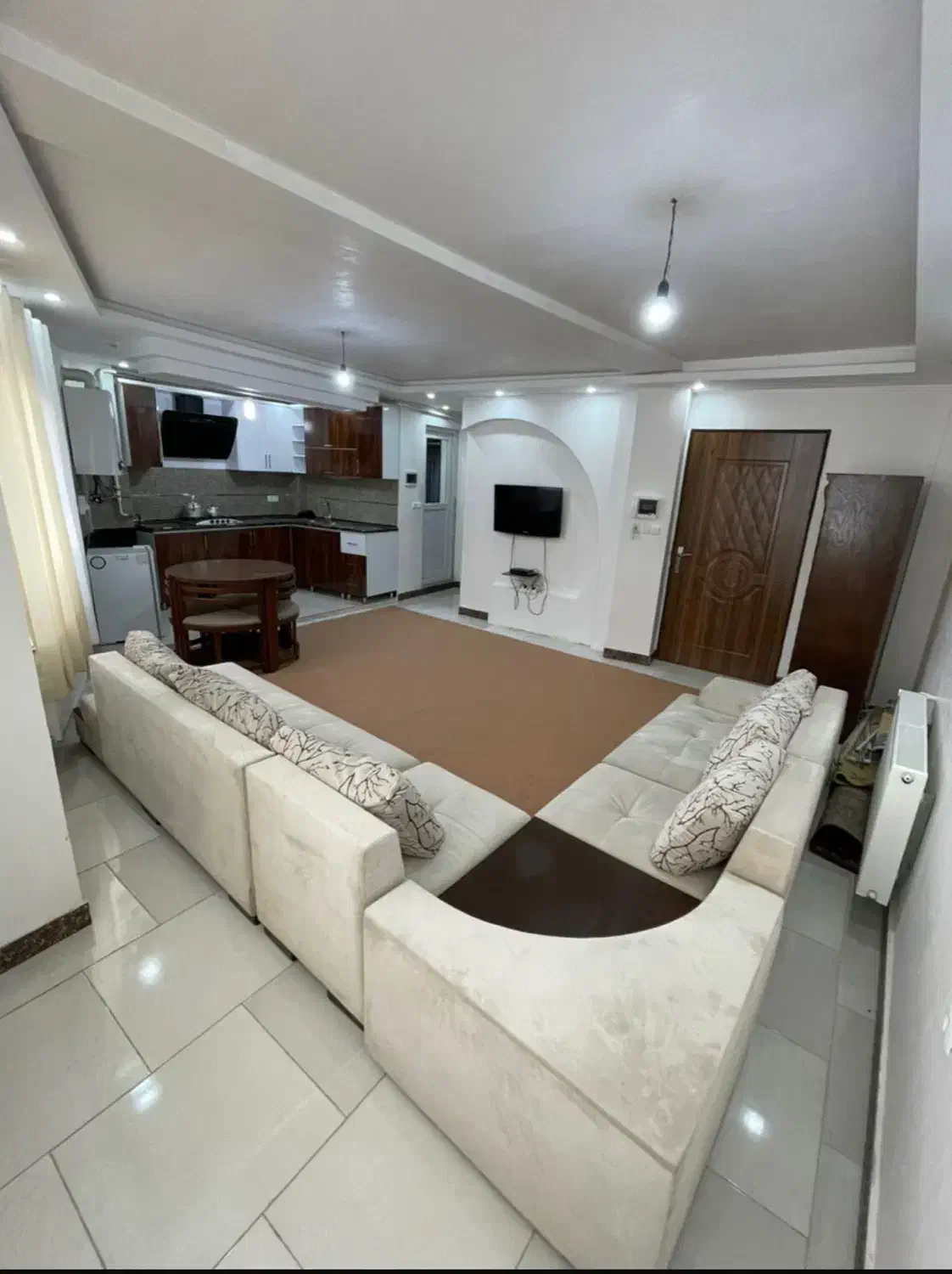 اجاره آپارتمان ویلا سوییت روزانه ماهانه|اجارهٔ کوتاهمدت آپارتمان و سوئیت|رشت, گیل|دیوار