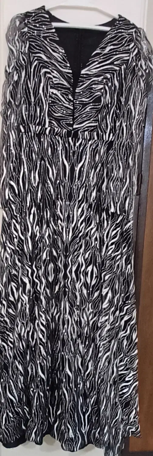 لباس مجلسی|لباس|اندیشه, اندیشه فاز ۱|دیوار