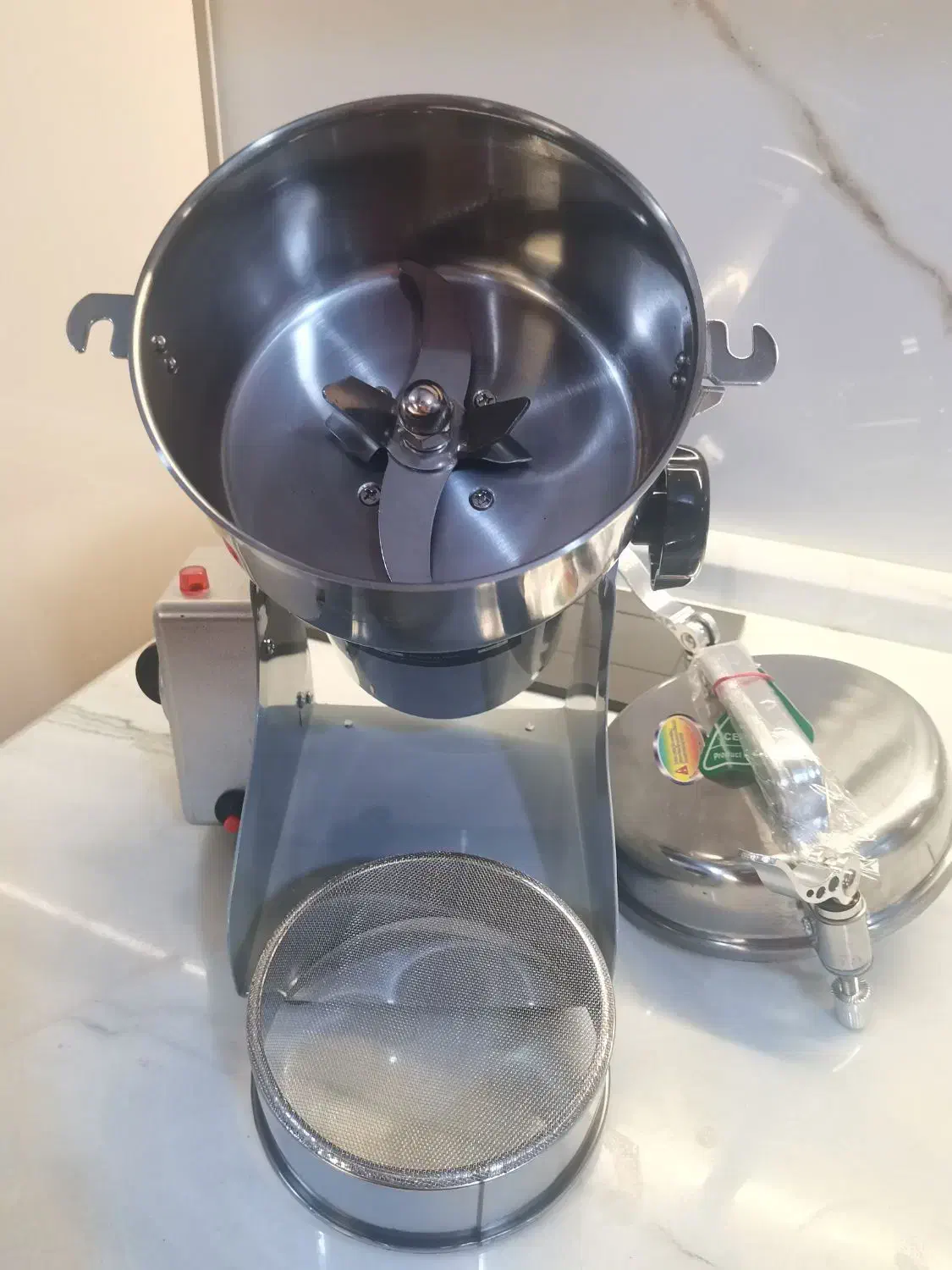 اسیاب نیمه صنعتی اصلی|خردکن، آسیاب، غذاساز|کرمان, |دیوار