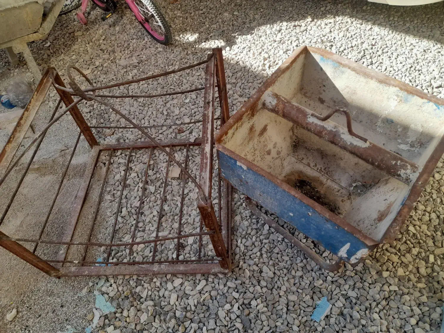 سبد آجر و سبد ماسه|مصالح و تجهیزات ساختمان|خرم‌آباد, |دیوار