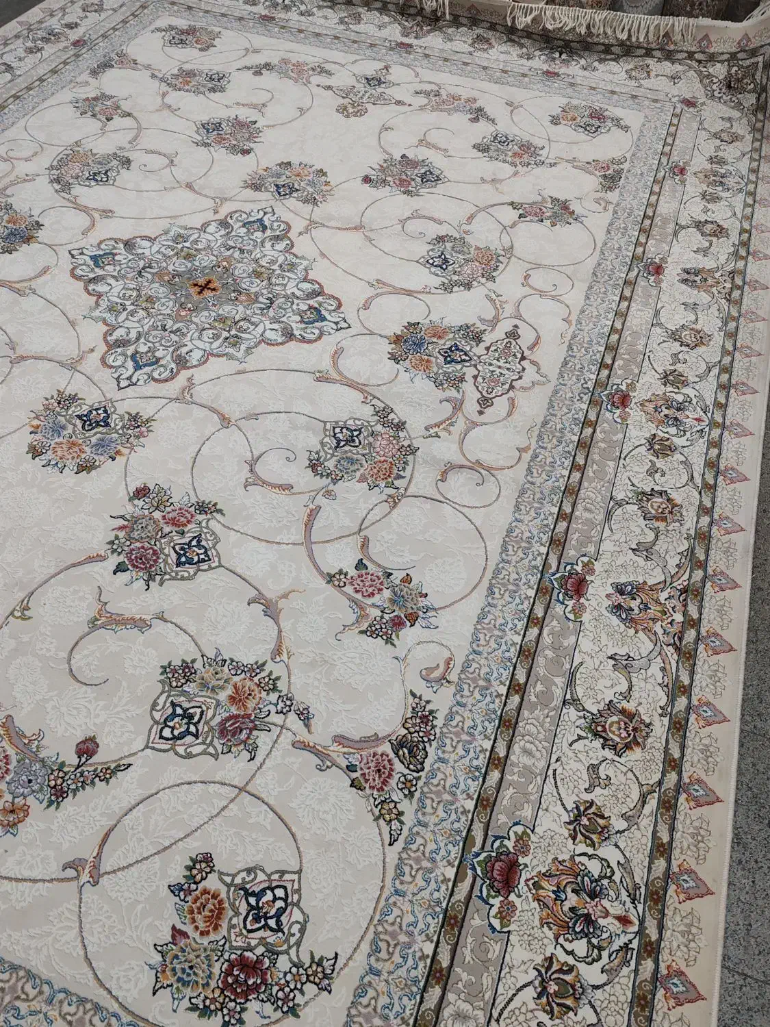 2تخته فرش 12متری افشان برلیان 700شانه صدفی|فرش|قم, نیروگاه|دیوار