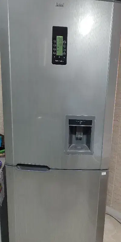 یخچال بیشل سالم|یخچال و فریزر|میبد, |دیوار