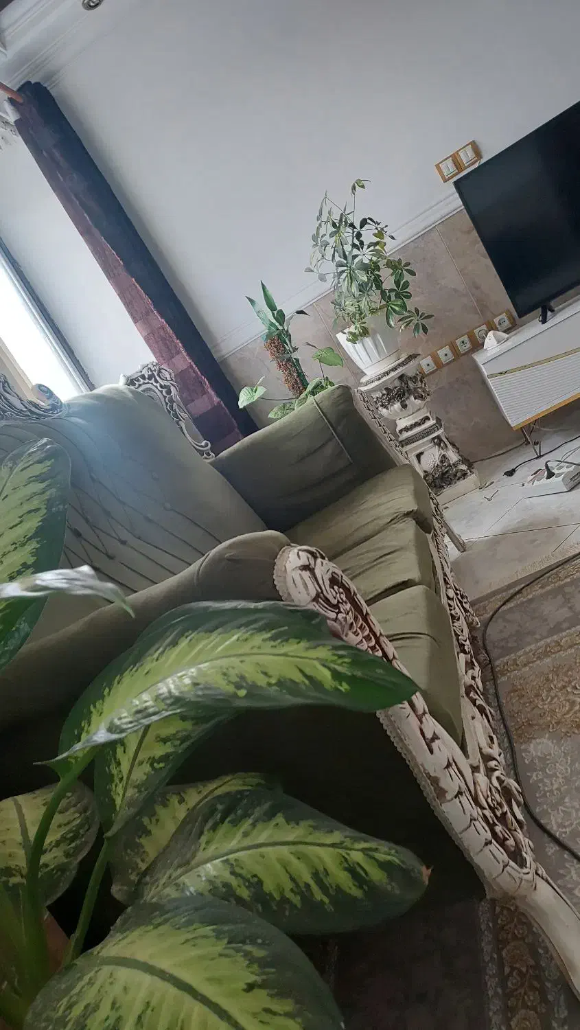 مبل هفت نفره کاملا سالم|مبلمان خانگی و میز عسلی|آشخانه, |دیوار