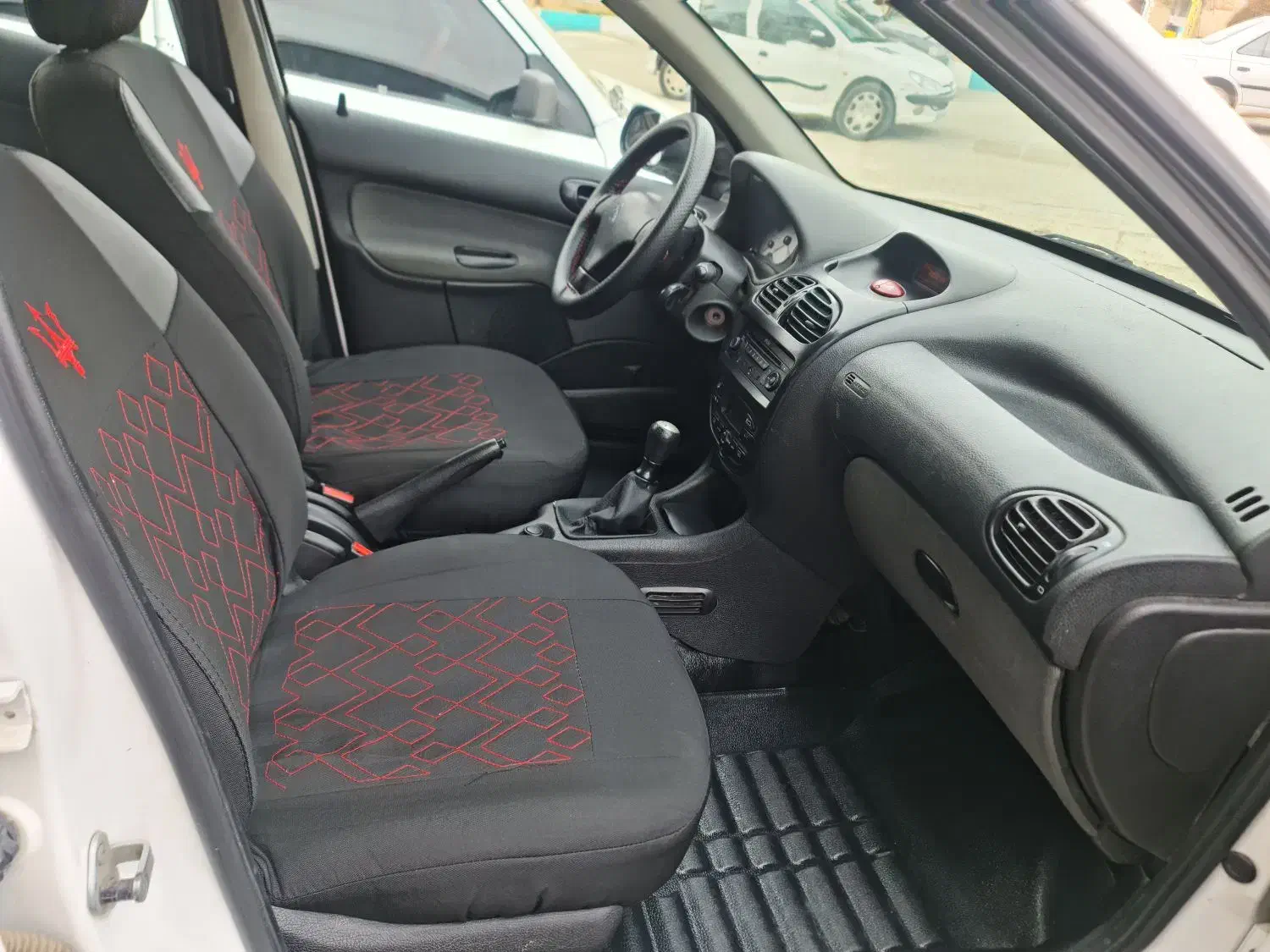 206 v8|خودرو سواری و وانت|سقز, |دیوار