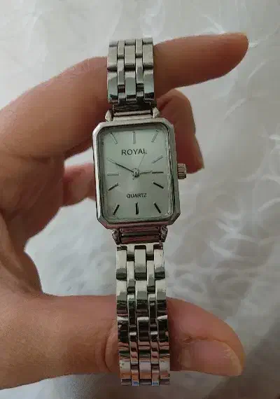 ساعت زنانه نو نو|ساعت|گلبهار, شهر جدید گلبهار|دیوار