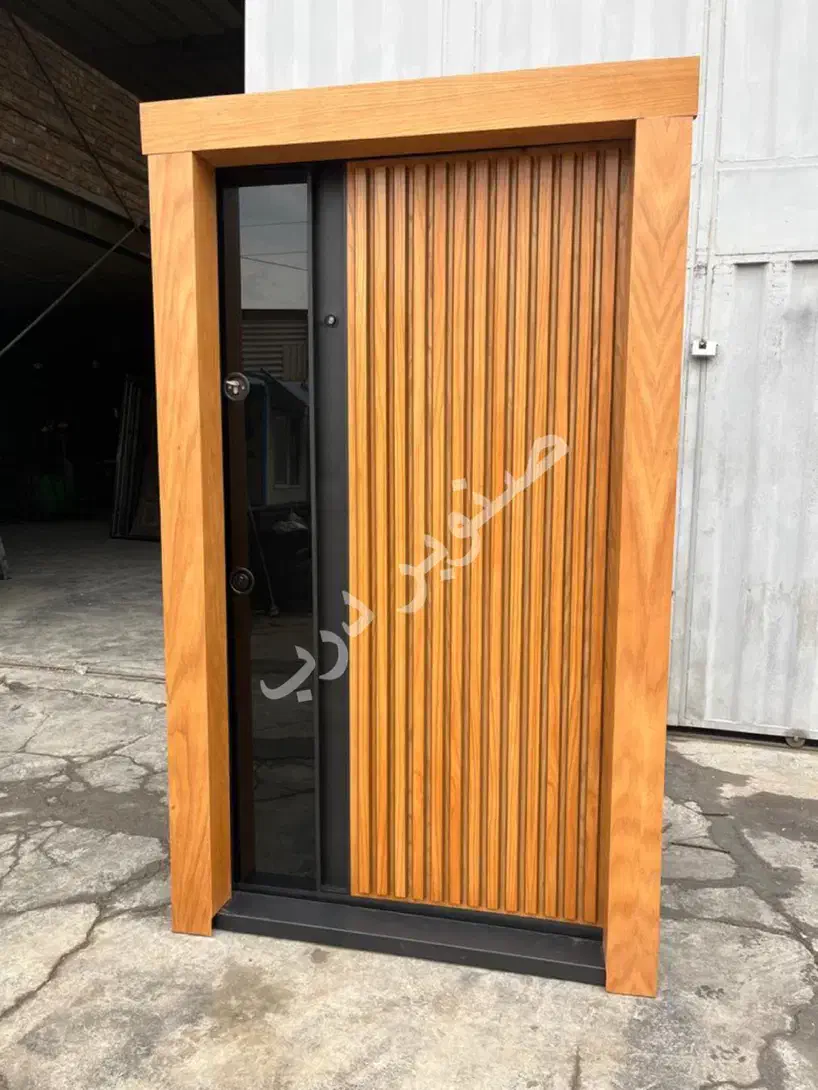 درب چوبی تاج دار|مصالح و تجهیزات ساختمان|اهواز, زوویه ۲|دیوار