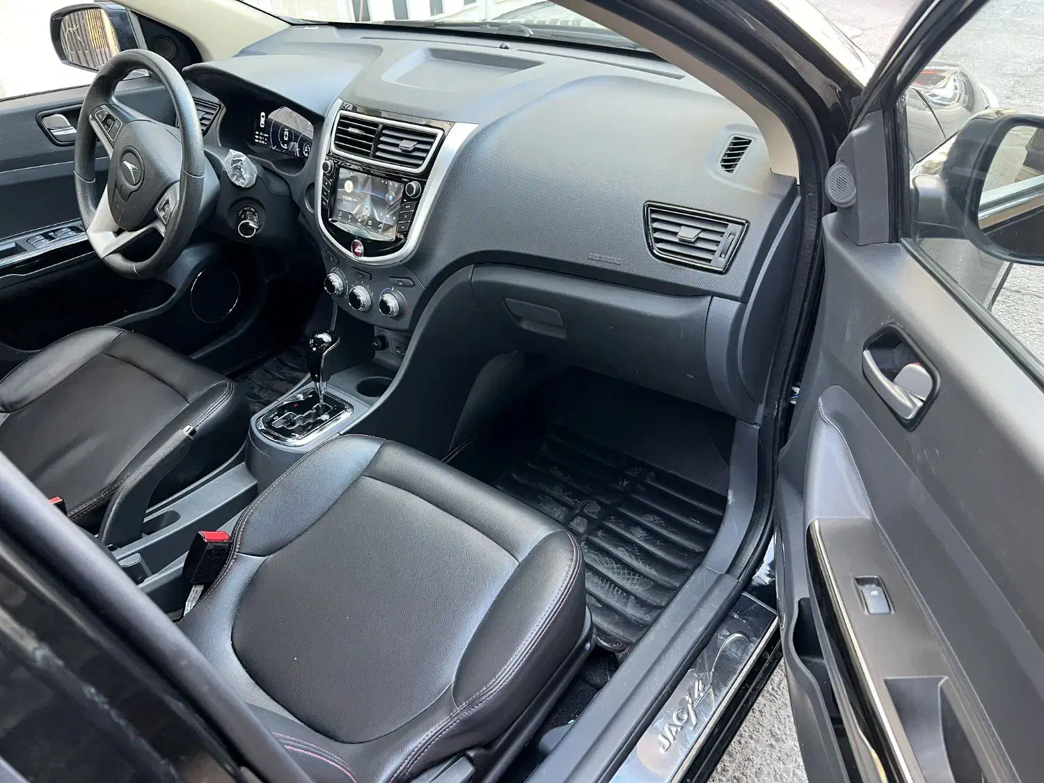 جک جی۴ j4 مدل ۱۴۰۳ *کیلومتروفرمون جدیدkmc* درحدصفر|خودرو سواری و وانت|مشهد, آزادشهر|دیوار