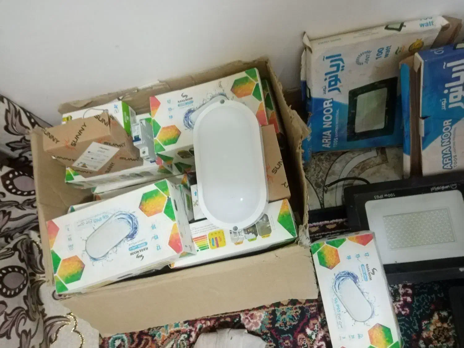 لامپ|لامپ و چراغ|قوچان, |دیوار