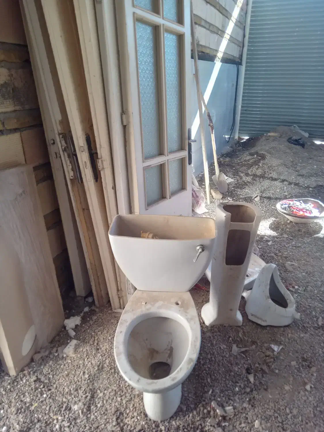 توالت فرنگی دستشورودرجوبی وچنتاقلف در|مصالح و تجهیزات ساختمان|سبزوار, قصبه شرقی|دیوار