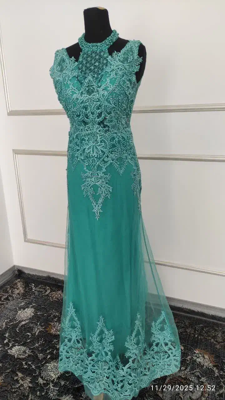 لباس مجلسی بسیار پرکار و مروارید دوزی شده|لباس|لنجان, |دیوار