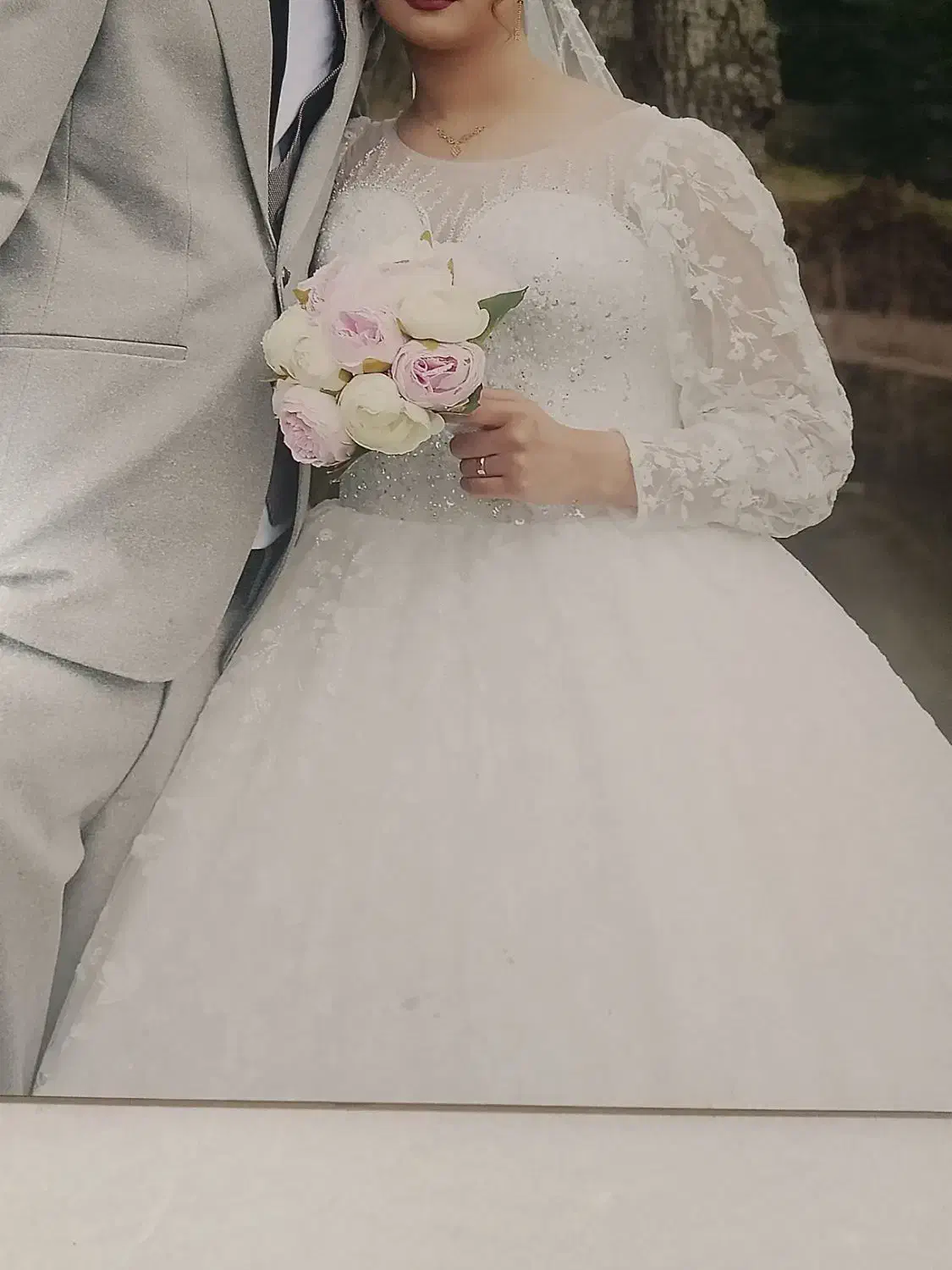 لباس عروس|لباس|صفادشت, |دیوار