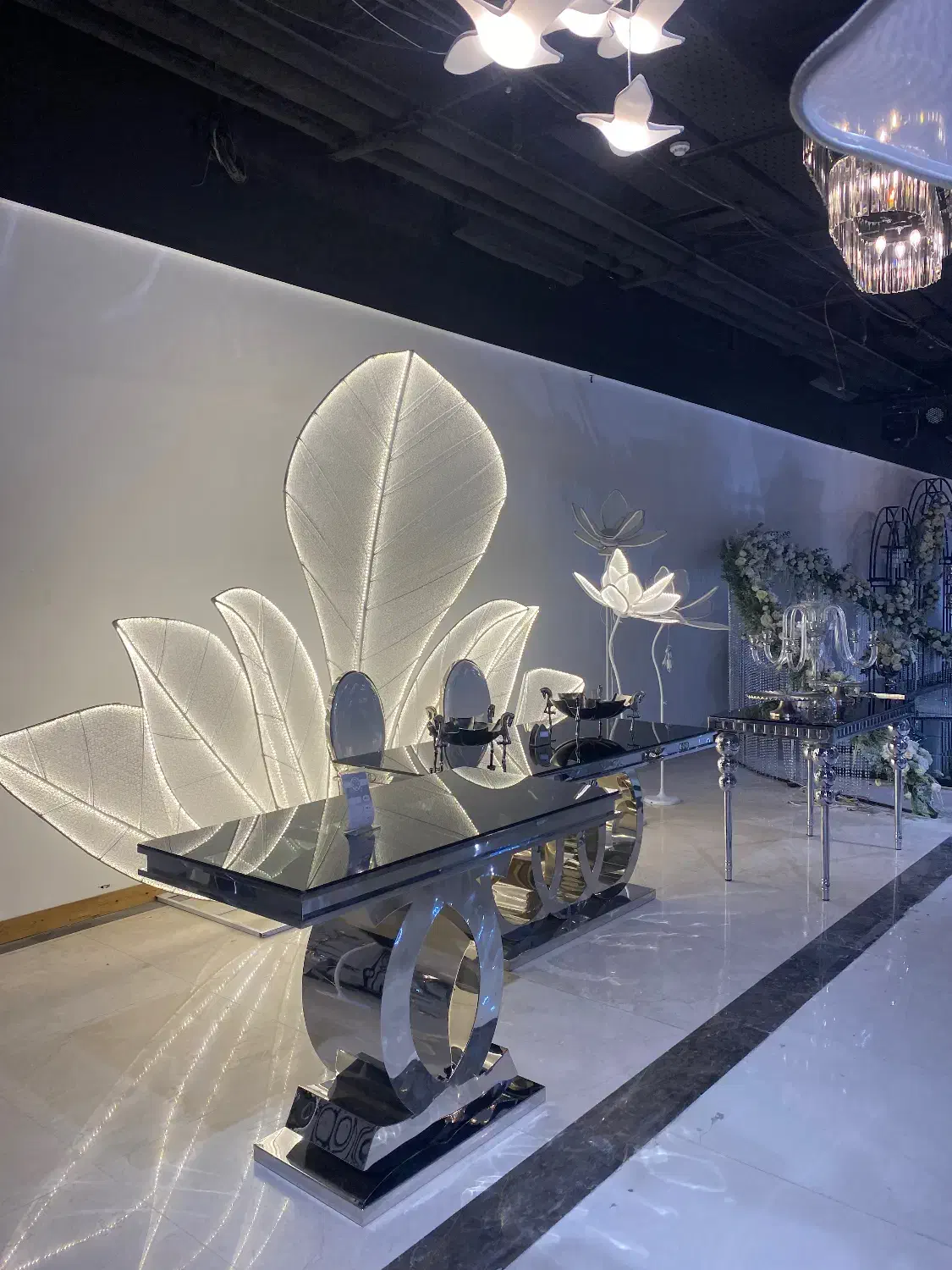 سالن عقد میکائیل|خدمات پذیرایی، مراسم|کرج, جهان‌شهر|دیوار