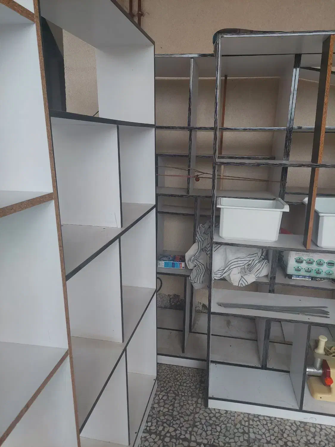 فروش قفسه در حد نو دونه ای ۲ تومن|کتابخانه، شلف، قفسه‌های دیواری|لاهیجان, گلستان|دیوار