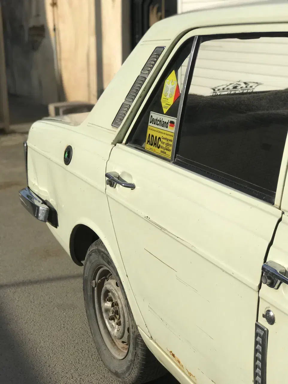 پیکان مدل۸۱ اسقاطی ترتمیز|خودرو سواری و وانت|هشتگرد, هشتگرد قدیم|دیوار