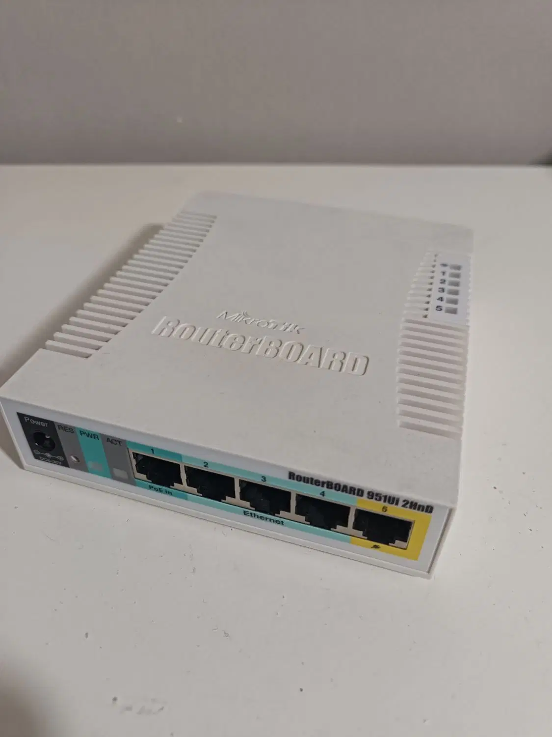 Mikrotik RouterBoard 951UI 2HnD|مودم و تجهیزات شبکه|تهران, آهنگ|دیوار