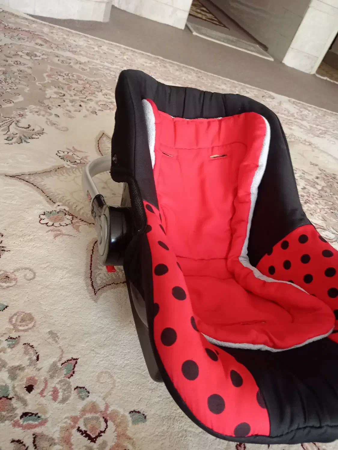 کریر|کالسکه و لوازم جانبی|نجف‌آباد, طالقانی|دیوار