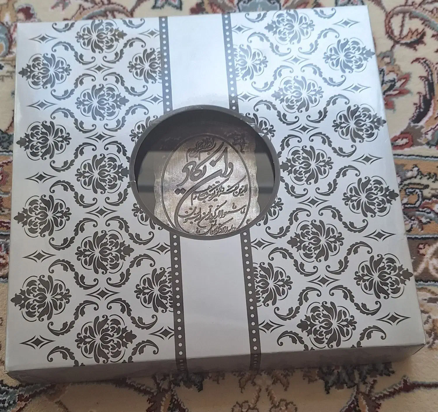 قاب نقره|تابلو، نقاشی، عکس|اصفهان, کوی ولی عصر|دیوار