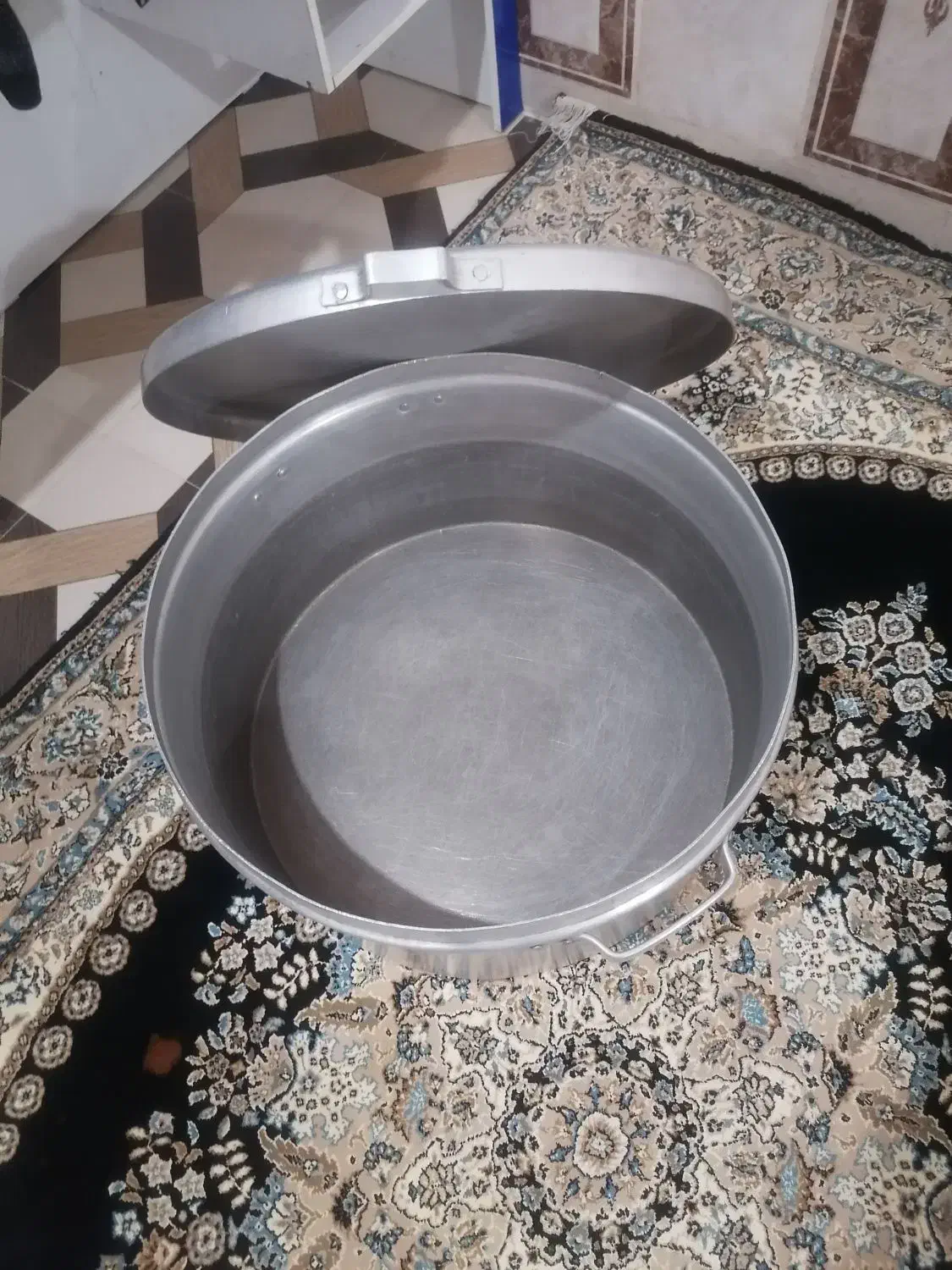 دیگ|ظروف پخت‌وپز|اهواز, عین ۲|دیوار