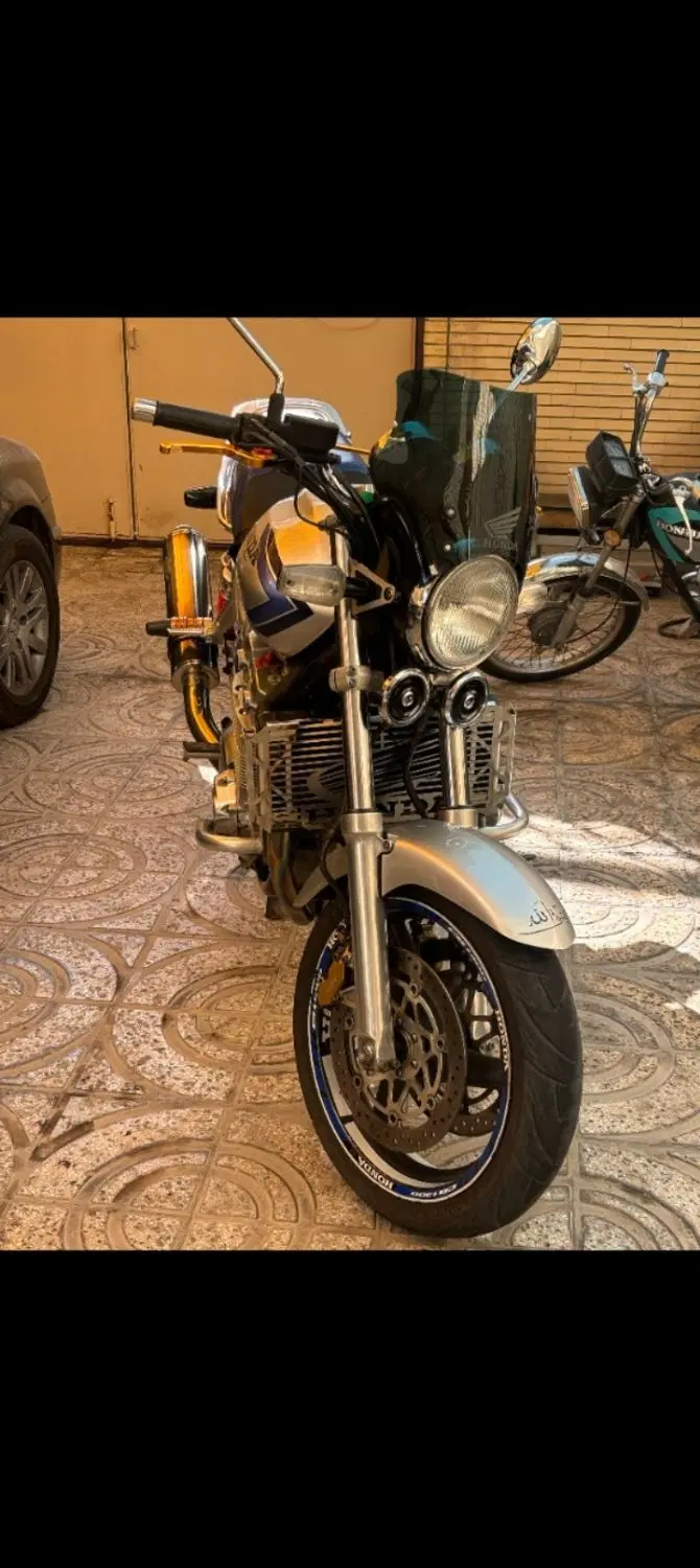 cb1300 Mt gsx cbr|موتورسیکلت|اصفهان, باغ نگاره|دیوار