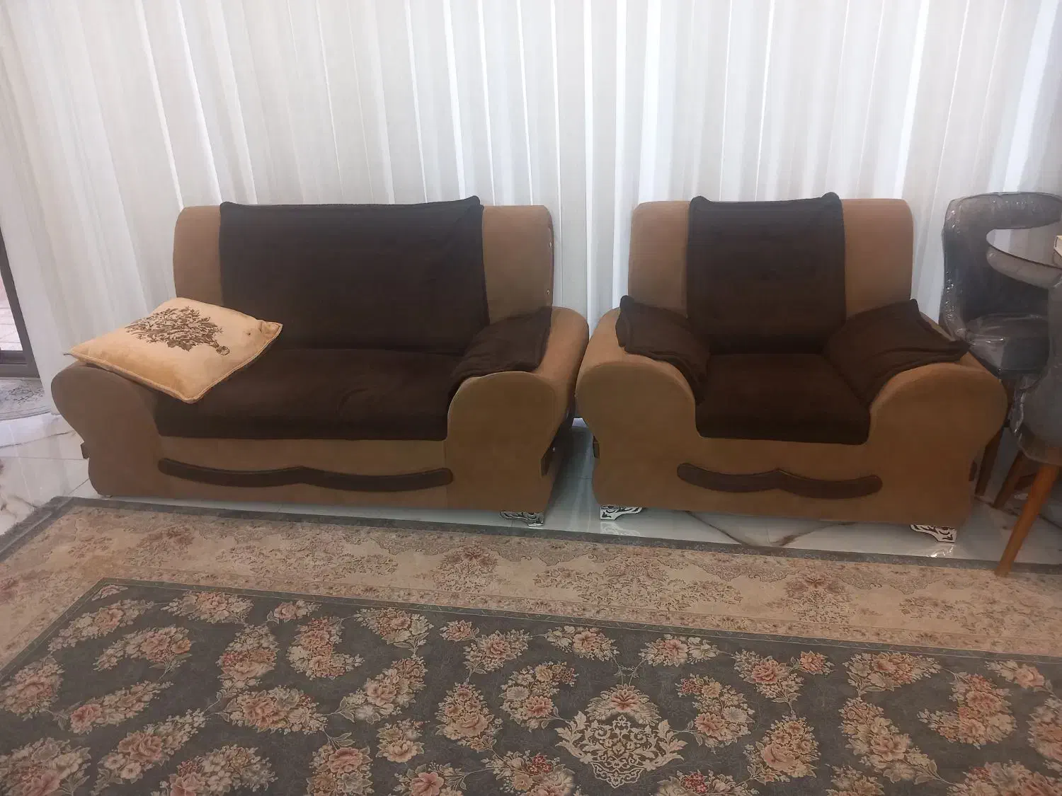 یک دست مبل ۷ نفره کارکرده|مبلمان خانگی و میز عسلی|نجفآباد, ویلاشهر|دیوار